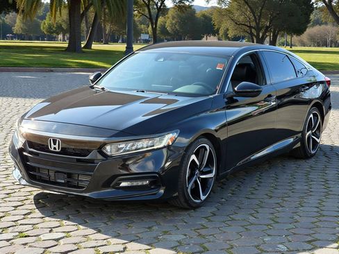 Used 2018 Honda Accord Sport image 6
