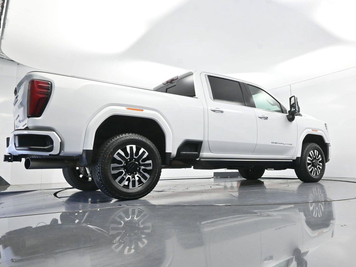 Used 2025 GMC Sierra 2500 Denali Ultimate AWD/4WD image 50
