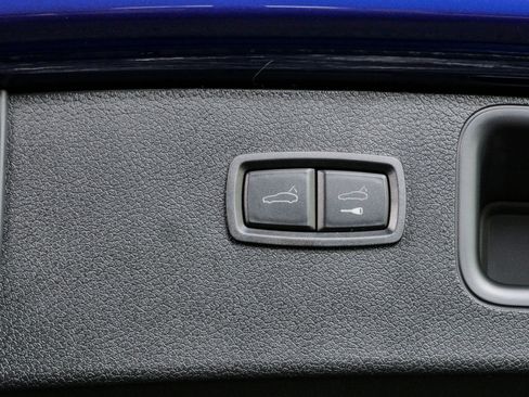 New 2026 Porsche Macan AWD/4WD image 33