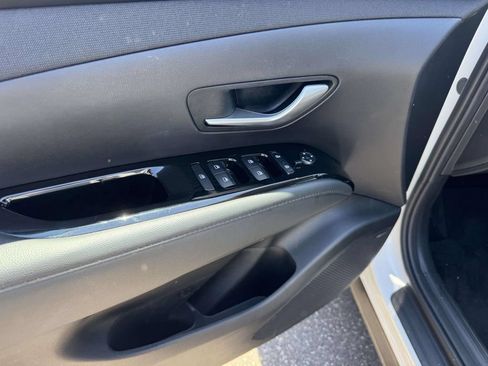 Used 2023 Hyundai Tucson Limited AWD/4WD image 15