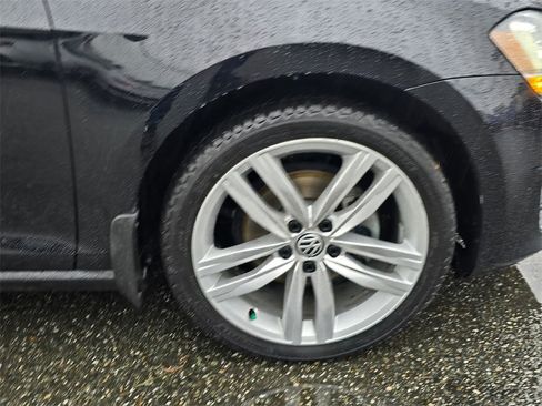 Used 2015 Volkswagen Golf TDI SEL w/ Lighting Package (SEL) image 9