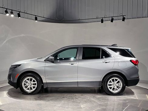 Used 2023 Chevrolet Equinox LT image 16
