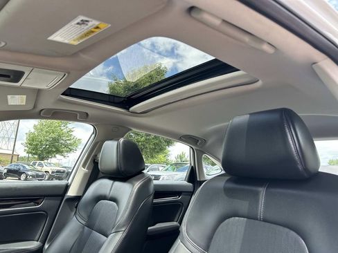 Used 2024 Honda Civic Touring image 21