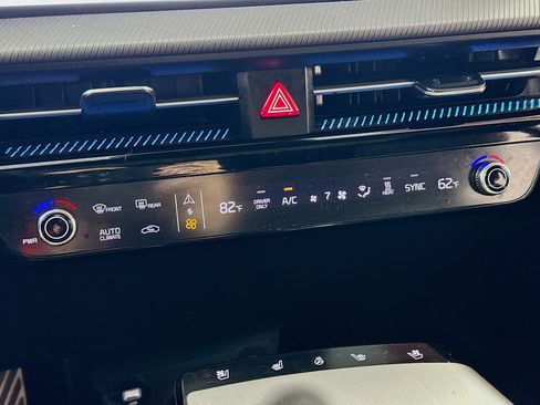 Used 2022 Kia EV6 GT-Line w/ GT-Line Suede Seat Package image 20