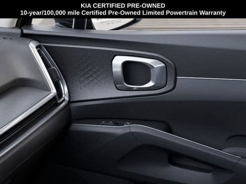 Certified 2025 Kia Sorento EX AWD/4WD image 25