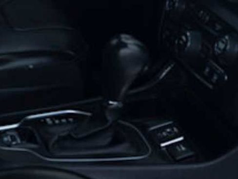 Used 2020 Jeep Cherokee Latitude Plus FWD image 15