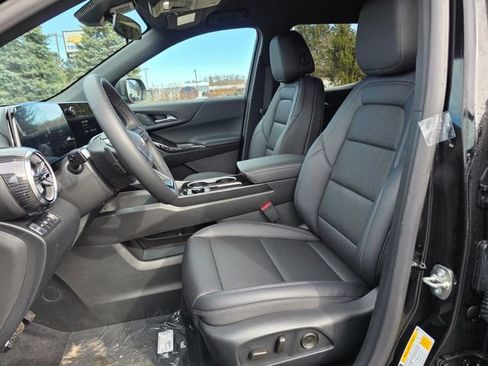 New 2026 Chevrolet Equinox LT w/ Convenience Package II image 8