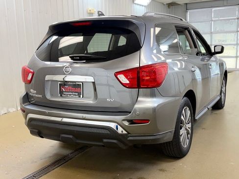 Used 2019 Nissan Pathfinder SV FWD image 5