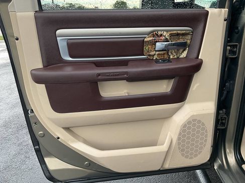 Used 2015 RAM 1500 Outdoorsman image 21