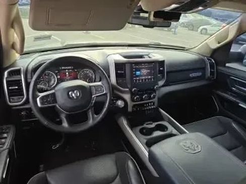 Used 2019 RAM 1500 Laramie AWD/4WD image 8