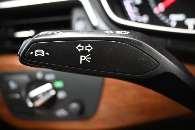 Used 2021 Audi A4 2.0T Premium w/ Convenience Package AWD/4WD image 20