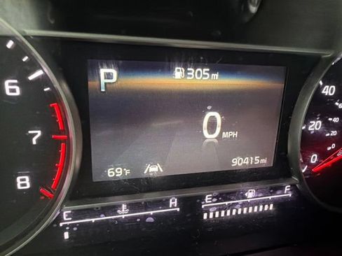 Used 2023 Kia Sorento S w/ Panoramic Sunroof Package FWD image 11