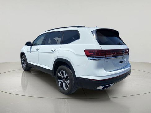Used 2025 Volkswagen Atlas SE AWD/4WD image 5