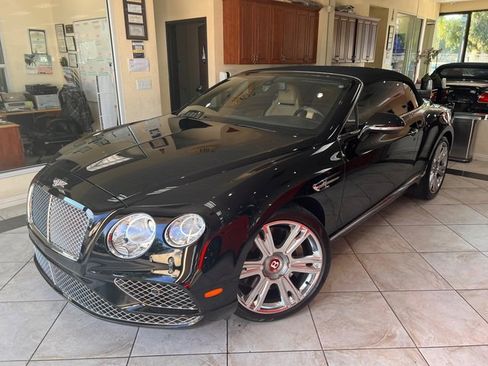 Used 2017 Bentley Continental GT image 5
