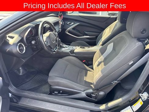 Used 2021 Chevrolet Camaro LT RWD image 9