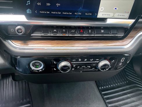 Used 2024 Chevrolet Silverado 1500 LT image 27