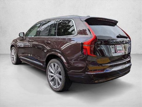 New 2025 Volvo XC90 B6 Ultra w/ Lounge Package image 9