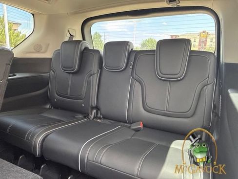 Used 2025 INFINITI QX80 Sensory AWD/4WD image 32