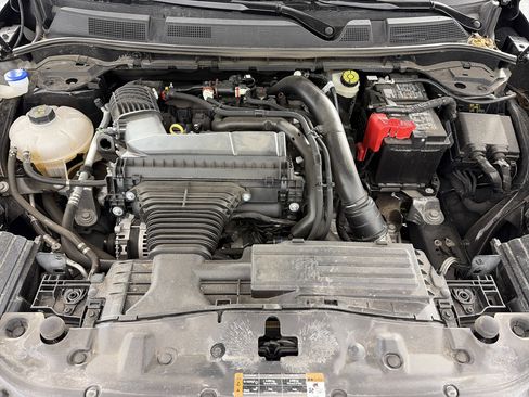 Used 2025 Lincoln Corsair AWD image 11