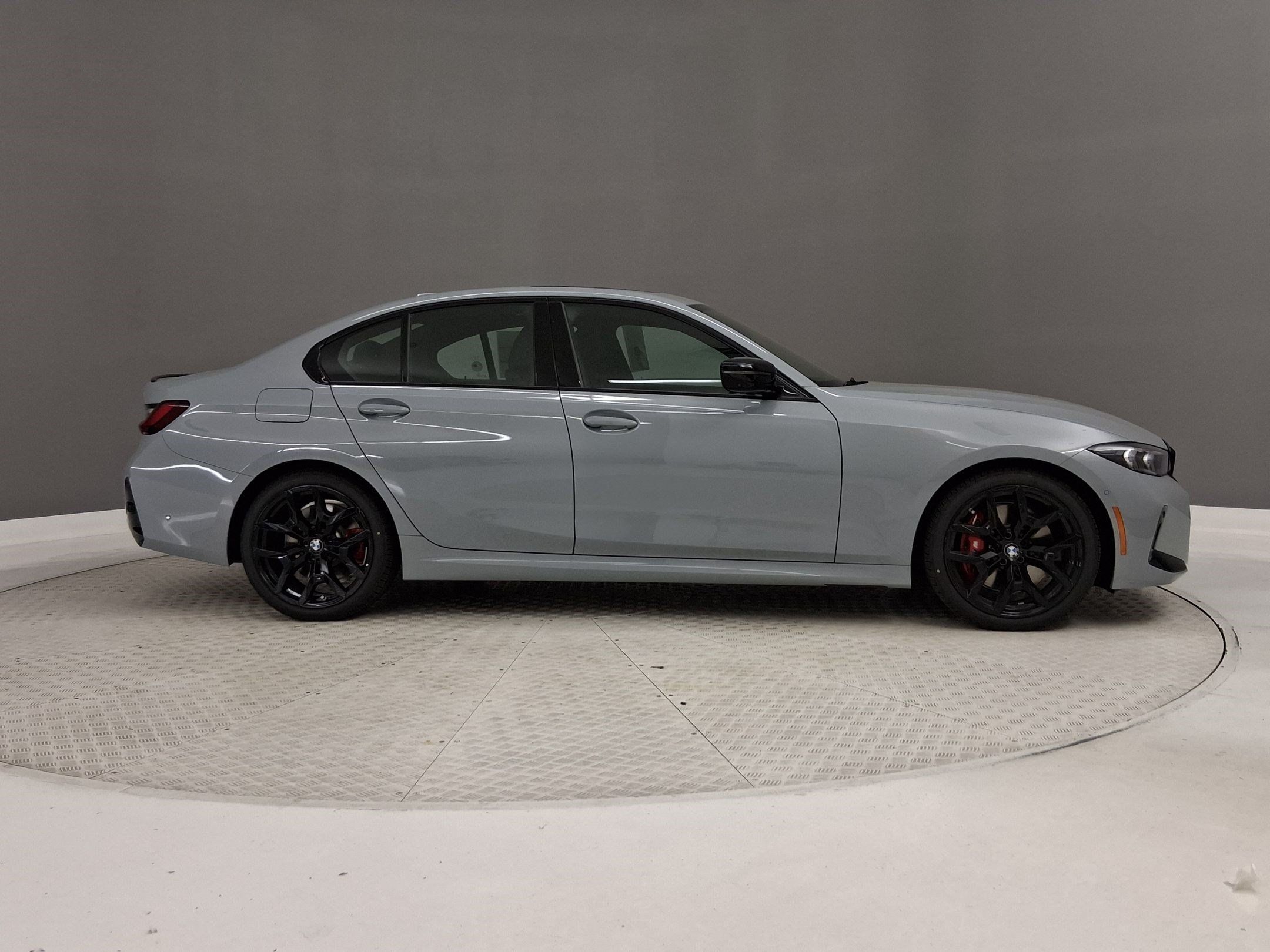 New 2026 BMW 330i Sedan w/ M Sport Package RWD image 6