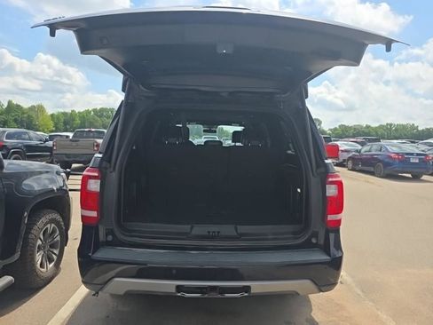 Used 2021 Ford Expedition Max XLT RWD image 2