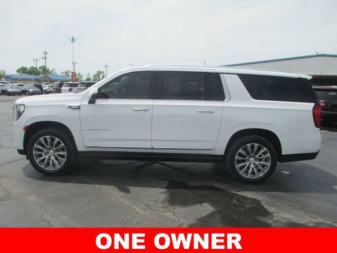Used 2021 GMC Yukon XL Denali w/ Denali Ultimate Package AWD/4WD image 11