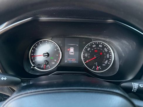 Used 2020 Toyota RAV4 XLE FWD image 17