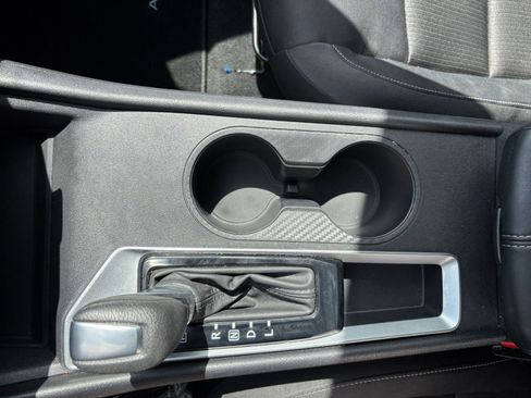 Used 2025 Nissan Altima 2.5 SV FWD image 43