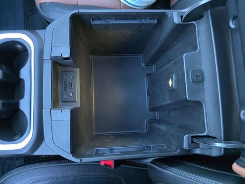 Used 2022 Chevrolet Silverado 3500 High Country w/ Z71 Off-Road Package image 27