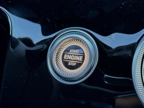 Used 2024 Mercedes-Benz AMG GT 43 image 28