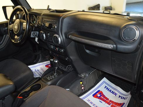 Used 2016 Jeep Wrangler Unlimited Sport w/ Quick Order Package 24S image 10