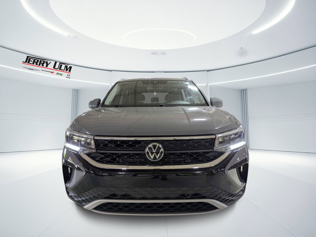 Used 2024 Volkswagen Taos SE AWD/4WD image 8