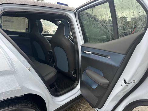 New 2026 Volvo EX30 Plus image 13