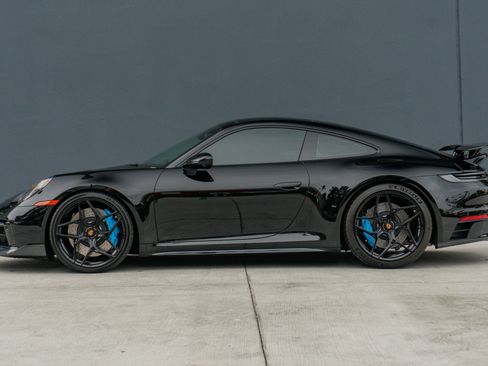 Used 2022 Porsche 911 Carrera 4 GTS w/ Premium Package AWD/4WD image 2