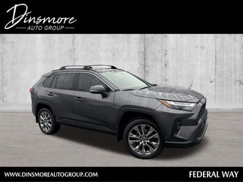 Used 2022 Toyota RAV4 XLE Premium image 1