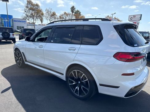 Used 2019 BMW X7 xDrive50i w/ M Sport Package AWD/4WD image 1