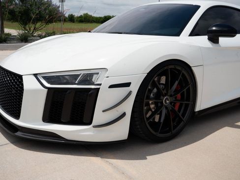 Used 2018 Audi R8 V10 RWD image 9