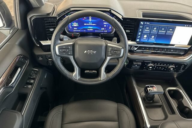 Used 2024 Chevrolet Silverado 1500 RST w/ Rally Edition AWD/4WD image 11