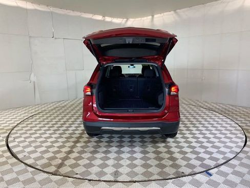 Used 2024 Chevrolet Equinox LT w/ LPO, Floor Liner Package FWD image 30