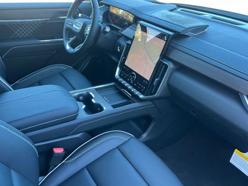 New 2026 GMC Acadia Denali w/ Super Cruise Package image 14