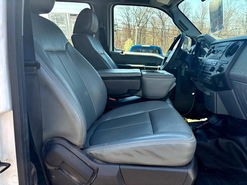Used 2016 Ford F550 4x4 Crew Cab Super Duty image 64