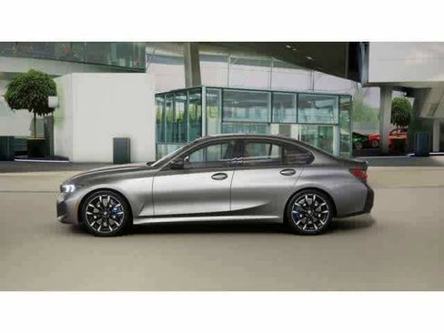 New 2026 BMW 330i xDrive Sedan w/ M Sport Package AWD/4WD image 4