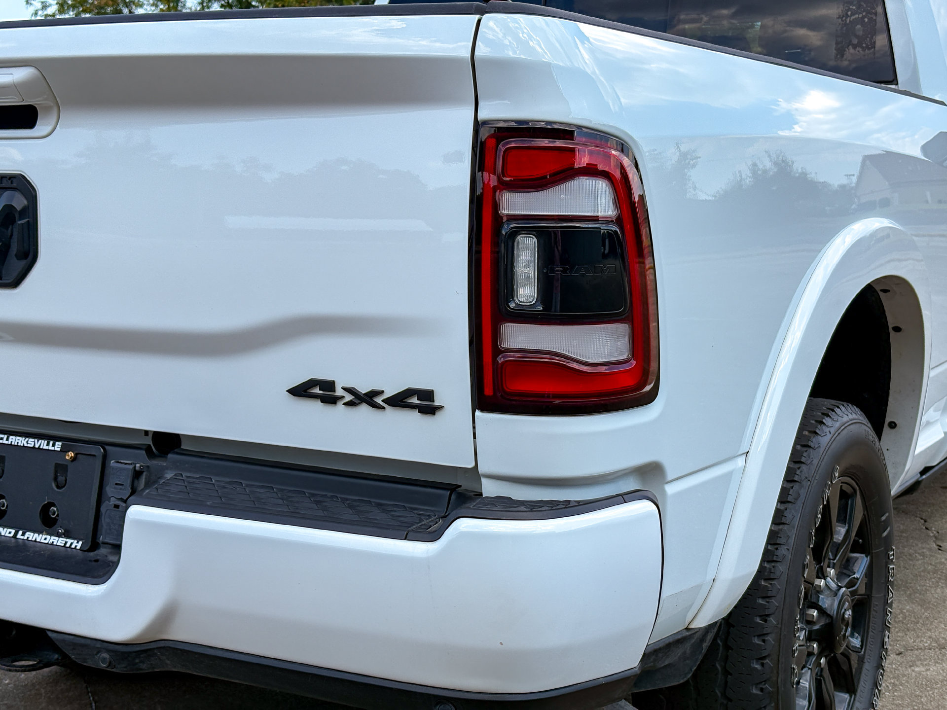 Used 2024 RAM 2500 Limited AWD/4WD image 12