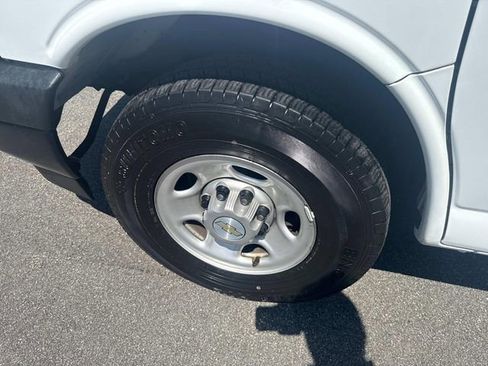 Used 2021 Chevrolet Express 2500 Extended image 12