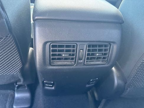 Used 2016 Toyota 4Runner SR5 AWD/4WD image 13