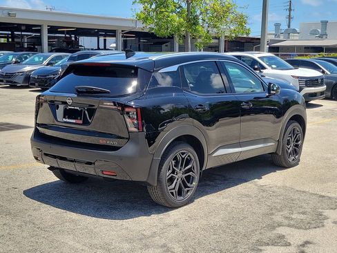 New 2026 Nissan Kicks SR AWD/4WD image 7