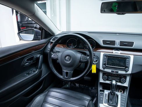 Used 2012 Volkswagen CC Lux Plus FWD image 10