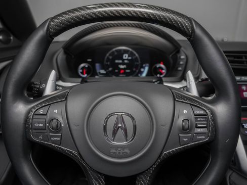 Used 2017 Acura NSX image 44