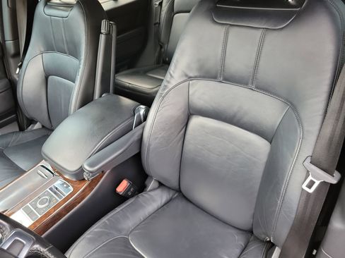 Used 2021 Land Rover Range Rover AWD/4WD image 11