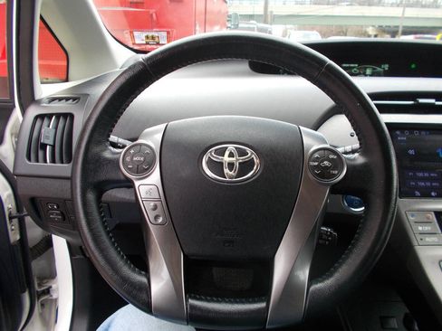 Used 2013 Toyota Prius Persona Series image 11
